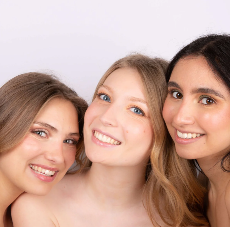 girls-with-the-eyeshadow