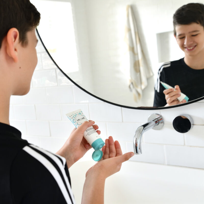 MeBeMe- natural teenproducts in-use