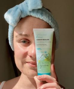 Lady-Green-zachte-gezichtsscrub tube met vrouw